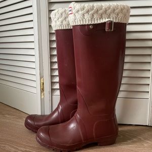 Hunter Boots tall rain boot, size 9